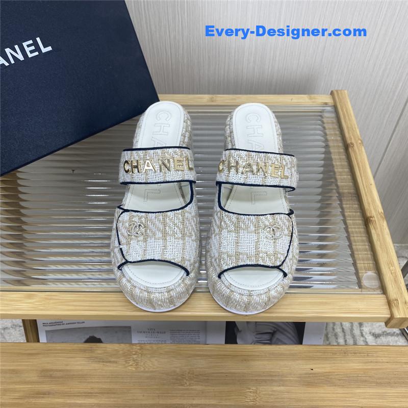 CC logo platform slippers