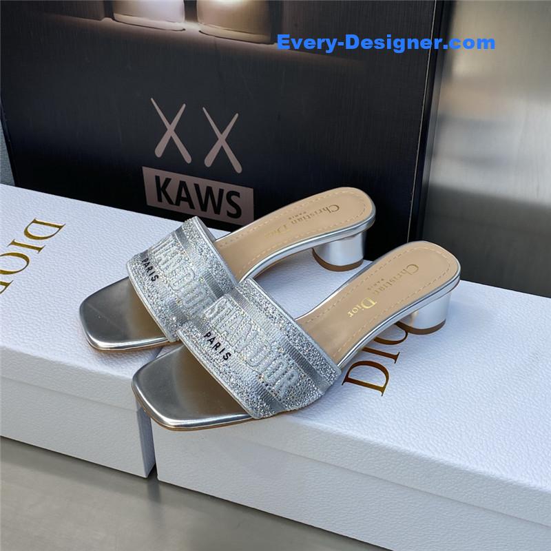 D10r new flip flops color matching women’s shoes