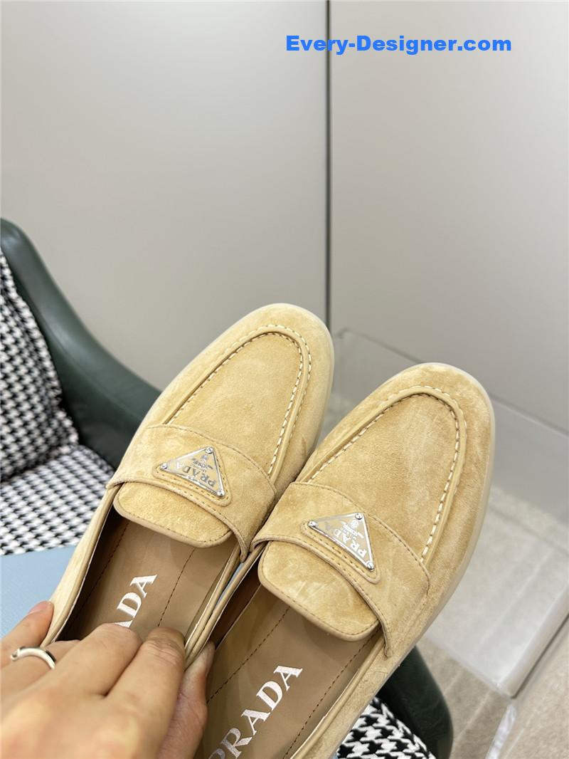 Pra*a new loafers
