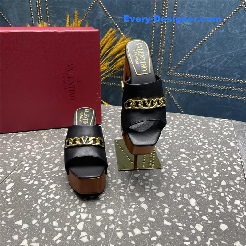 Va1e*ntin0 metal chain high heel sandals