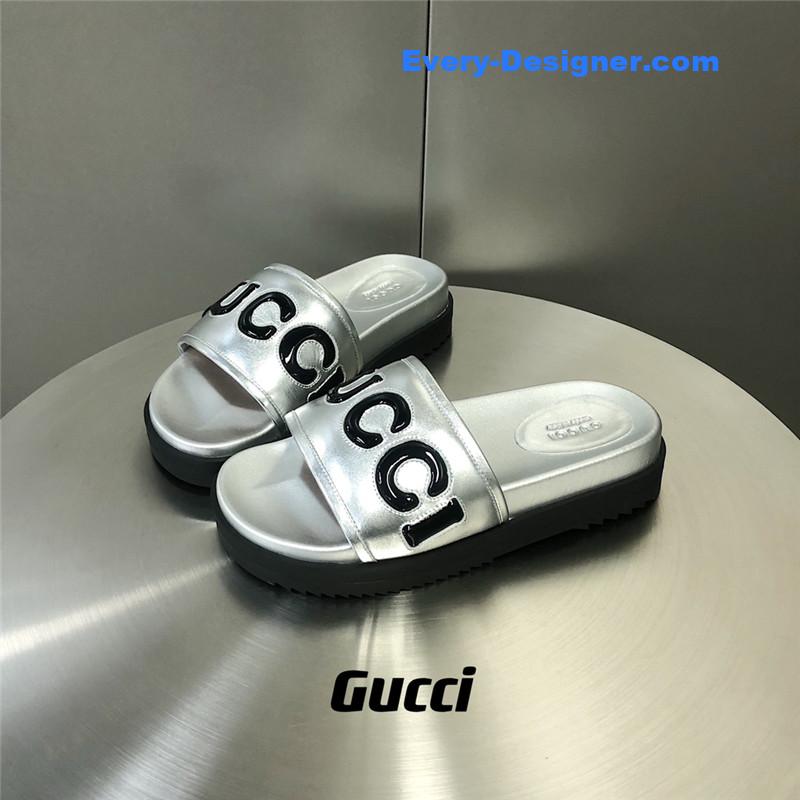 Gvc*1 letter logo platform slippers