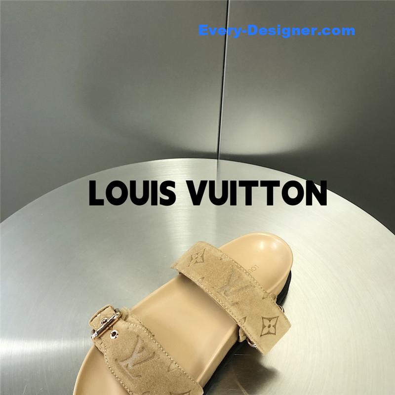 l0vis Vvtt0n lv metal buckle logo platform slippers