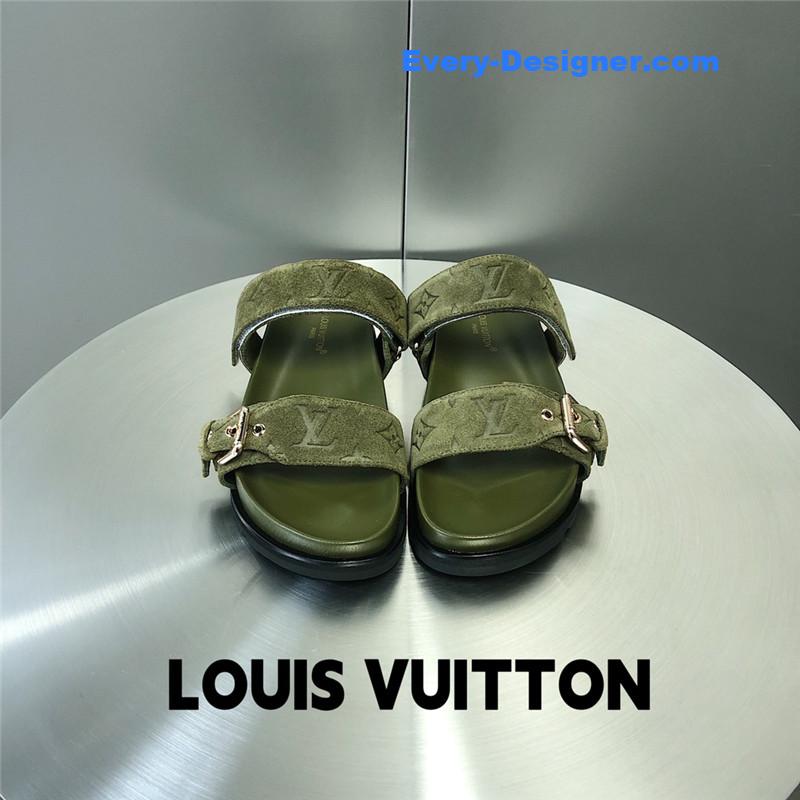l0vis Vvtt0n lv metal buckle logo platform slippers