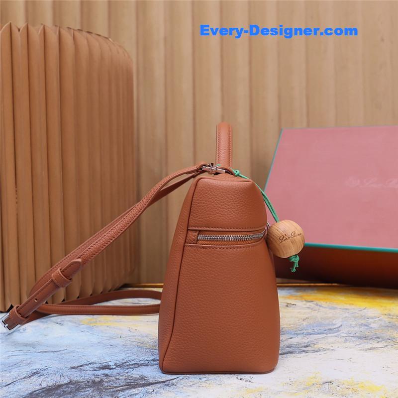 L0r0 P1ana extra pocket l19 pouch