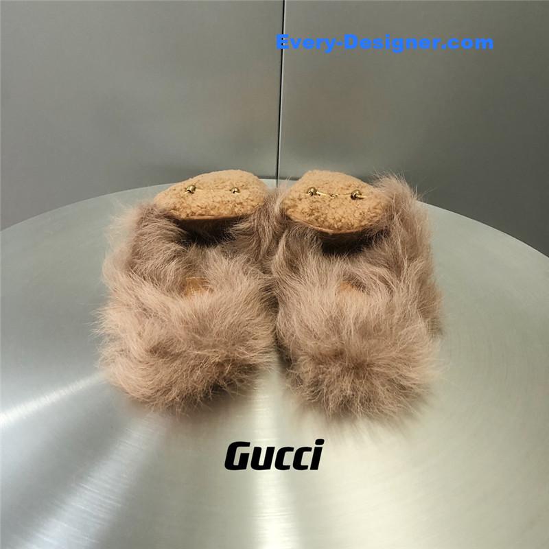 Gvc*1 fur slippers