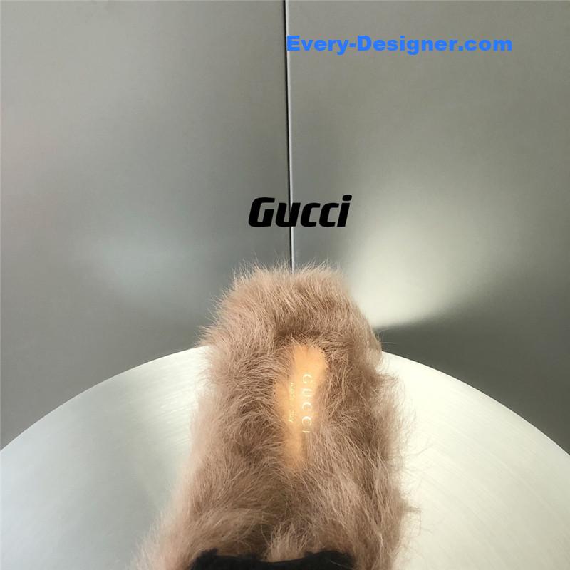 Gvc*1 fur slippers