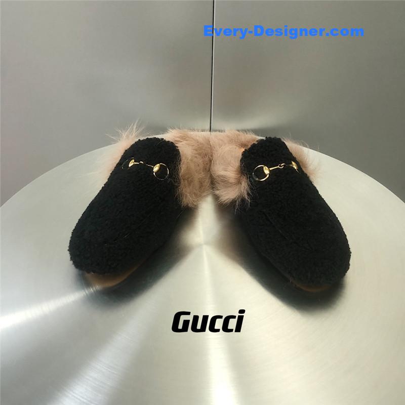 Gvc*1 fur slippers