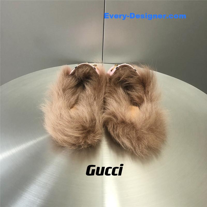 Gvc*1 fur slippers