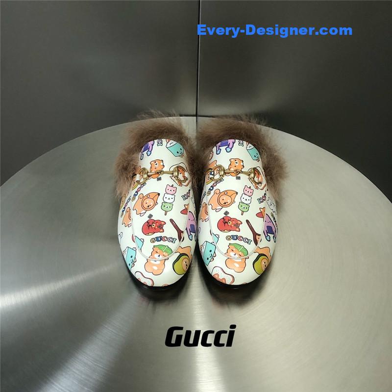Gvc*1 fur slippers