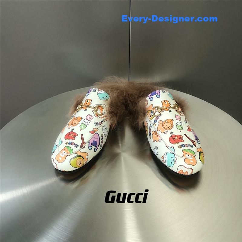 Gvc*1 fur slippers