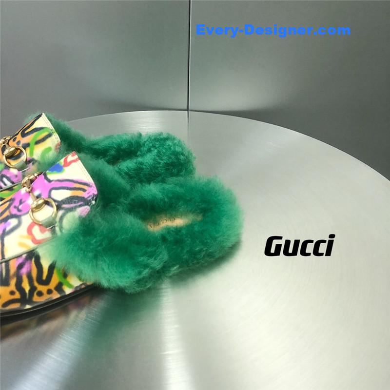 Gvc*1 fur slippers