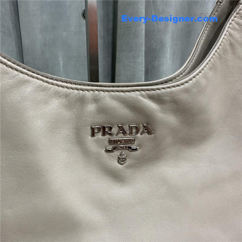 Pra*a hobo bag