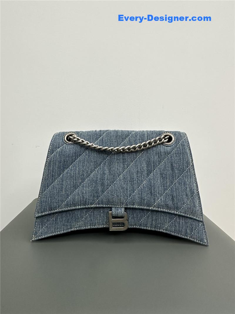 Ba1en*iaga crush medium chain bag