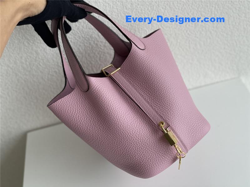H**me5 lock 18 bag