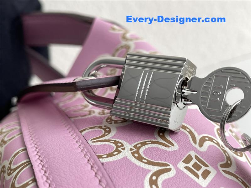 H**me5 lock 18 bag