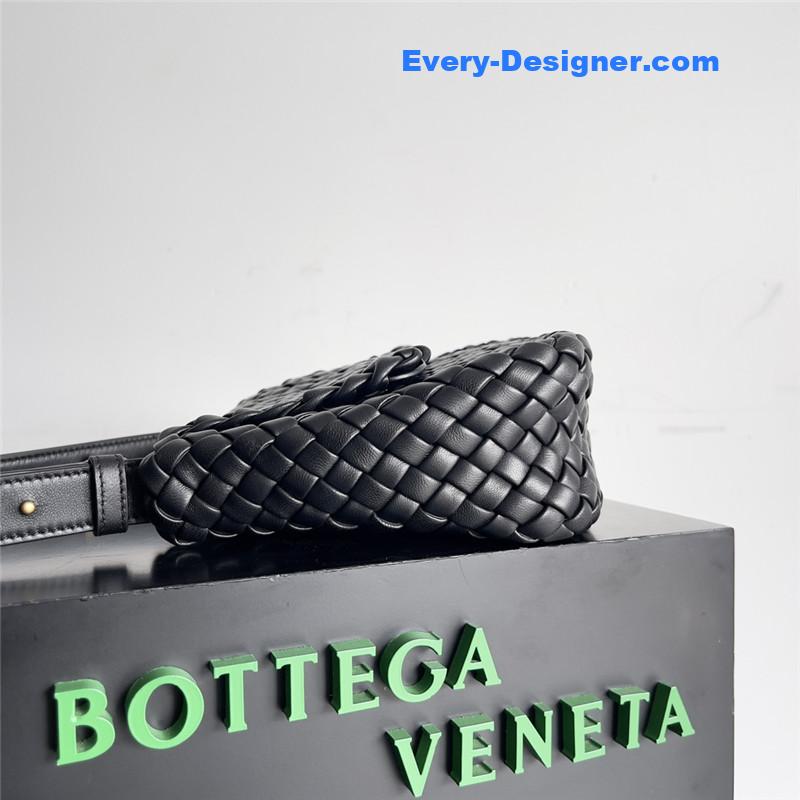 b0tt*ga Ven*ta mini cobble shoulder bag