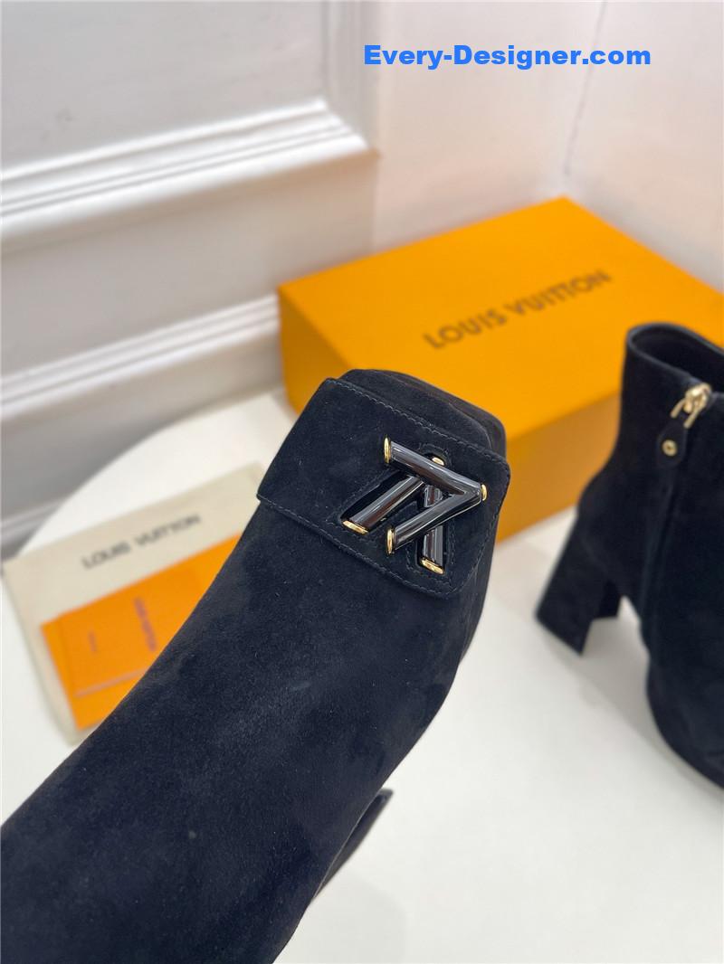 l0vis Vvtt0n lv v-shaped square heel platform boots