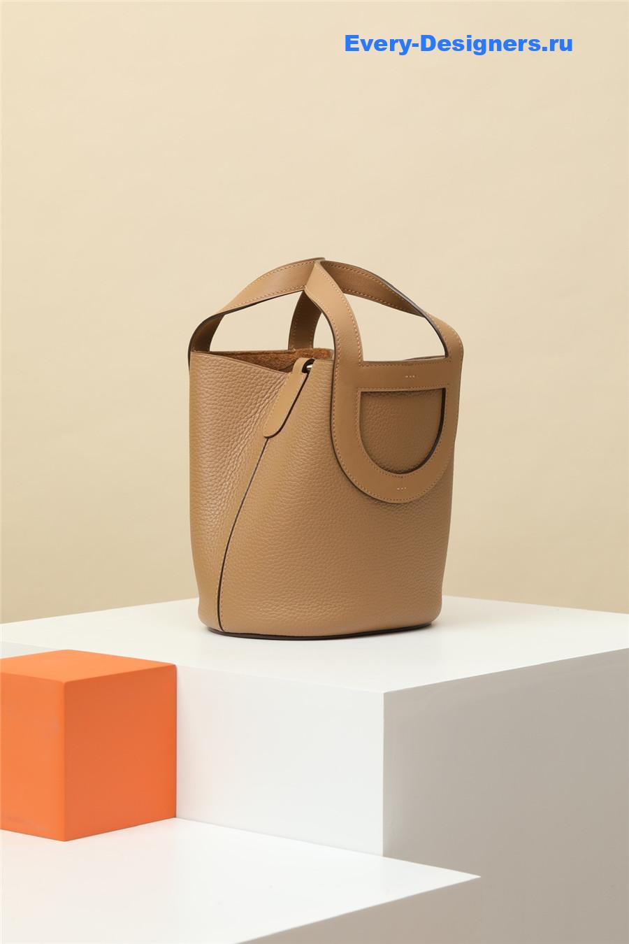 H**me5 in the loop 18 bag brown