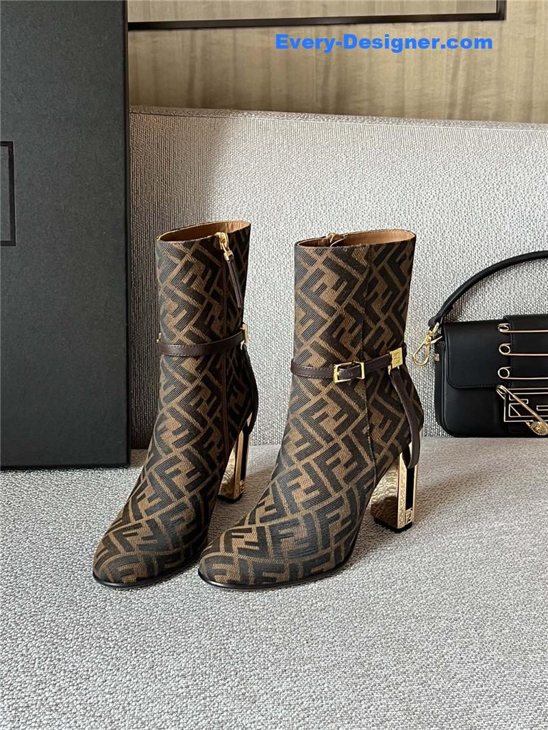 F**di delfina ankle boots