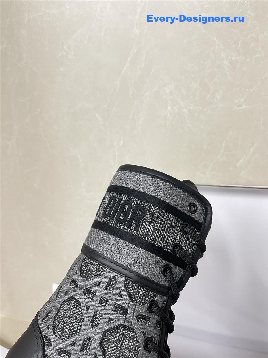 D10r d-major ankle boot