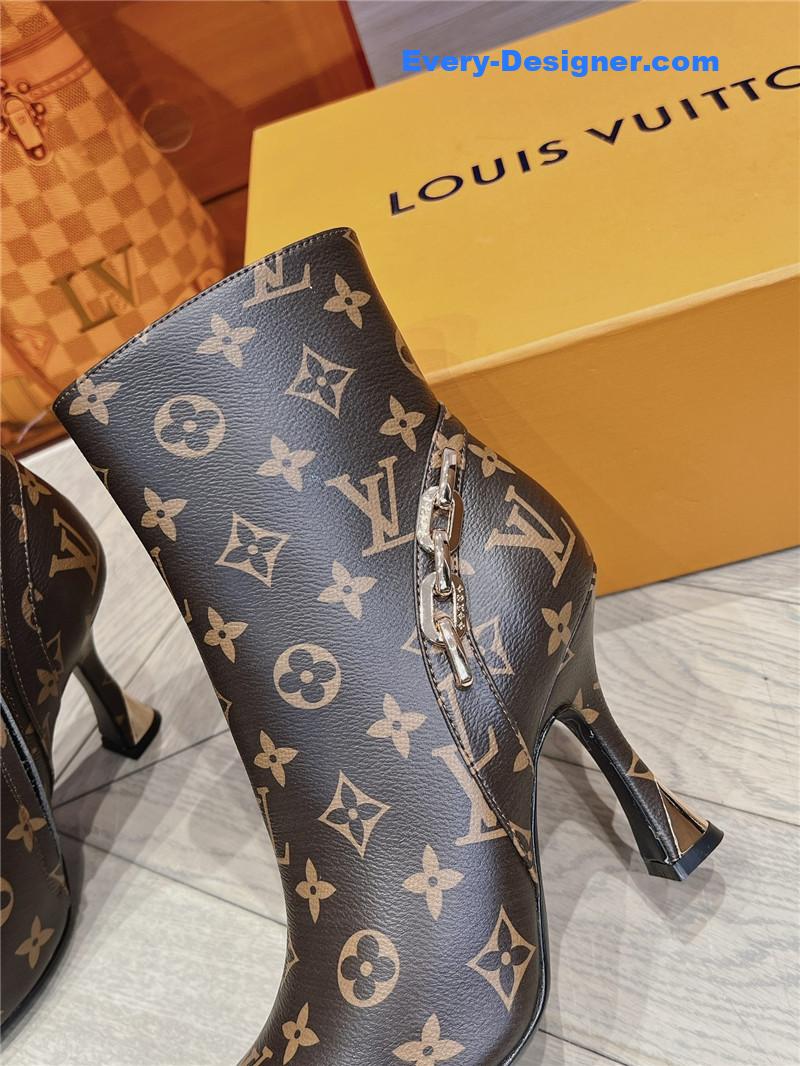 l0vis Vvtt0n lv logo printed short boots