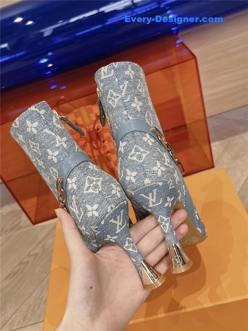 l0vis Vvtt0n lv logo printed short boots