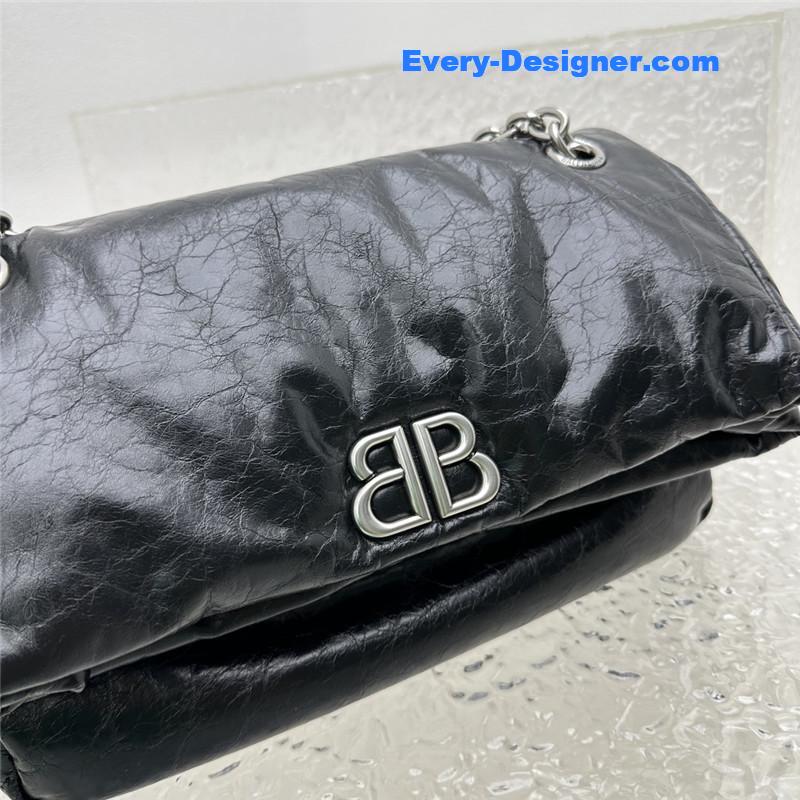 Ba1en*iaga le monaco small chain bag