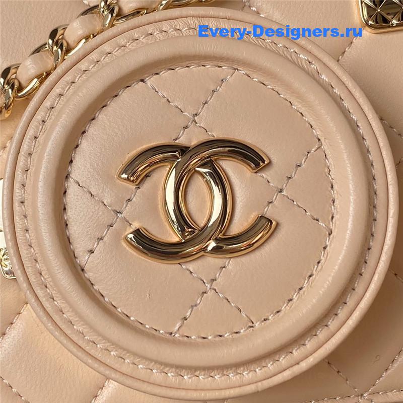 Ch**el camera bag