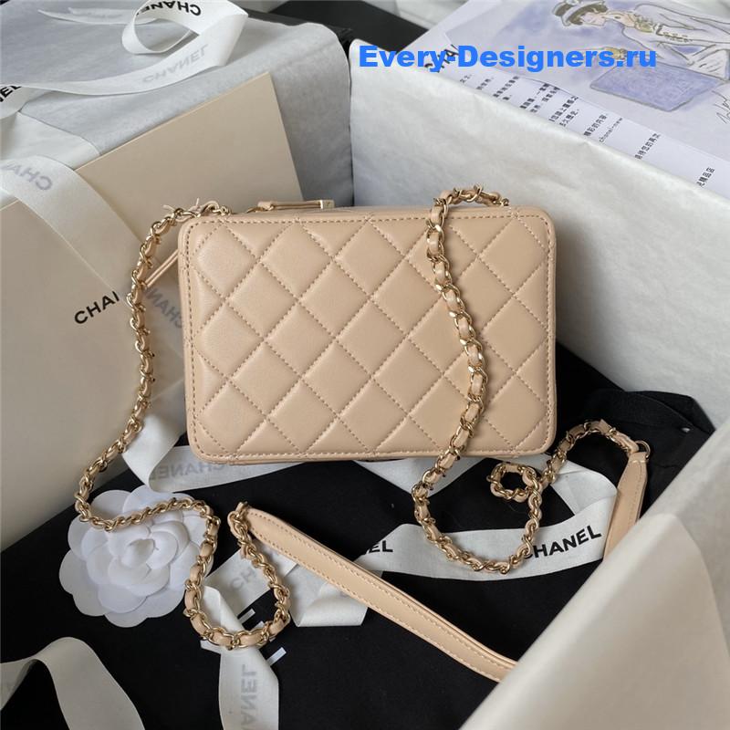 Ch**el camera bag