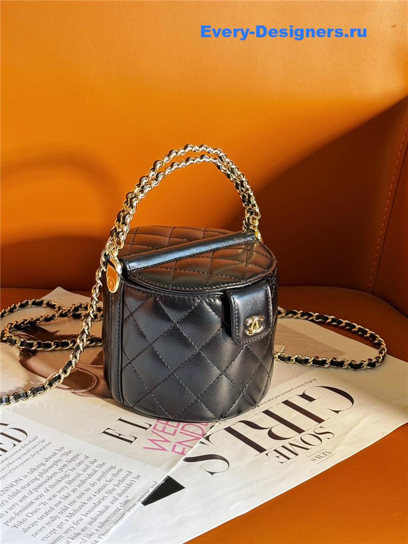 Ch**el handle cosmetic bag