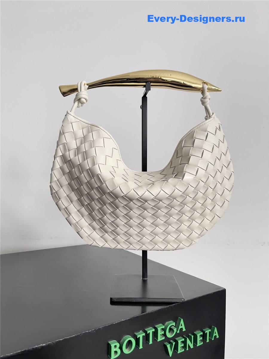 b0tt*ga Ven*ta sardine bag medium