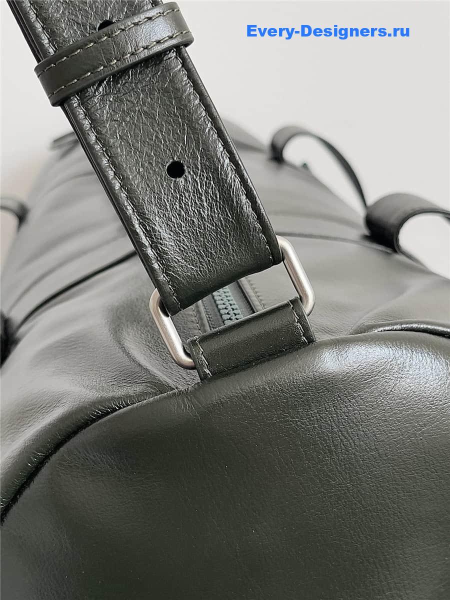 b0tt*ga Ven*ta leather travel bag