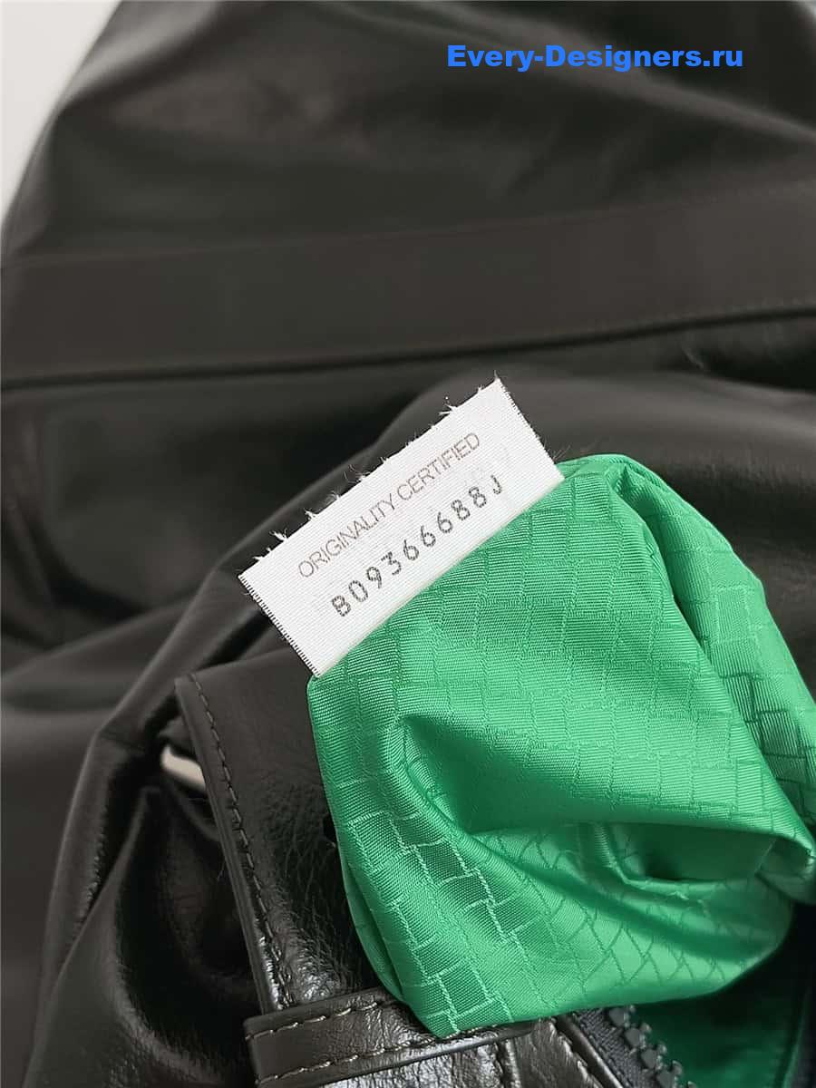 b0tt*ga Ven*ta leather travel bag