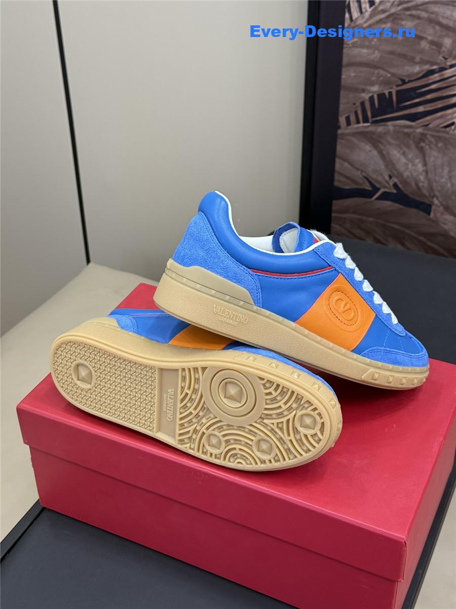 Va1e*ntin0 blue low-top sneakers