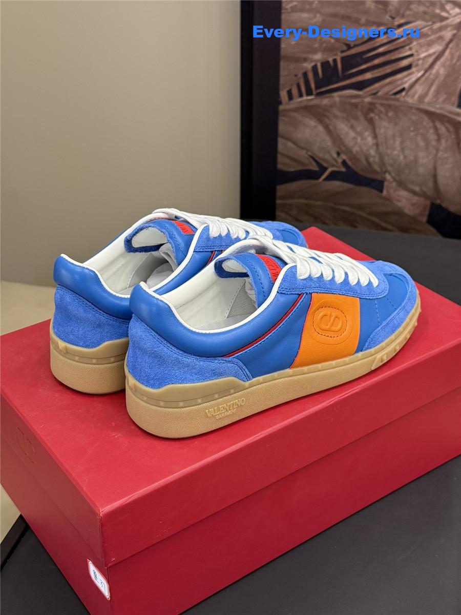 Va1e*ntin0 blue low-top sneakers