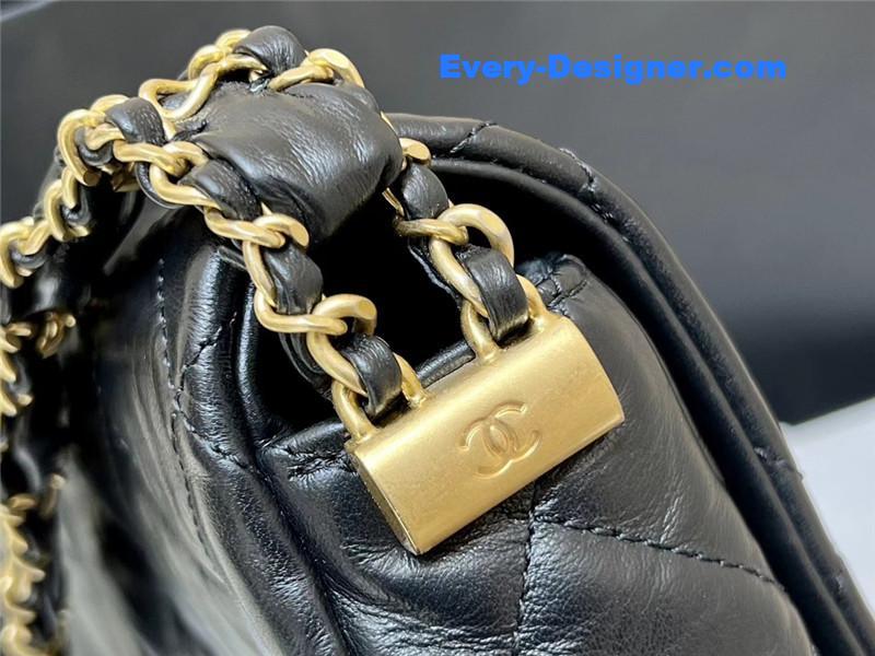 Ch**el 19 bag small