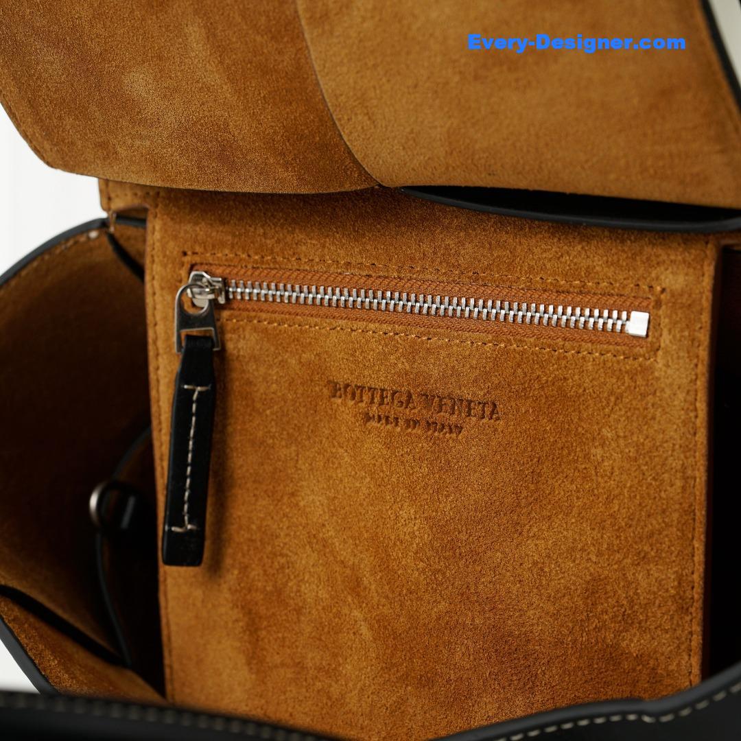 b0tt*ga Ven*ta arco mini leather tote
