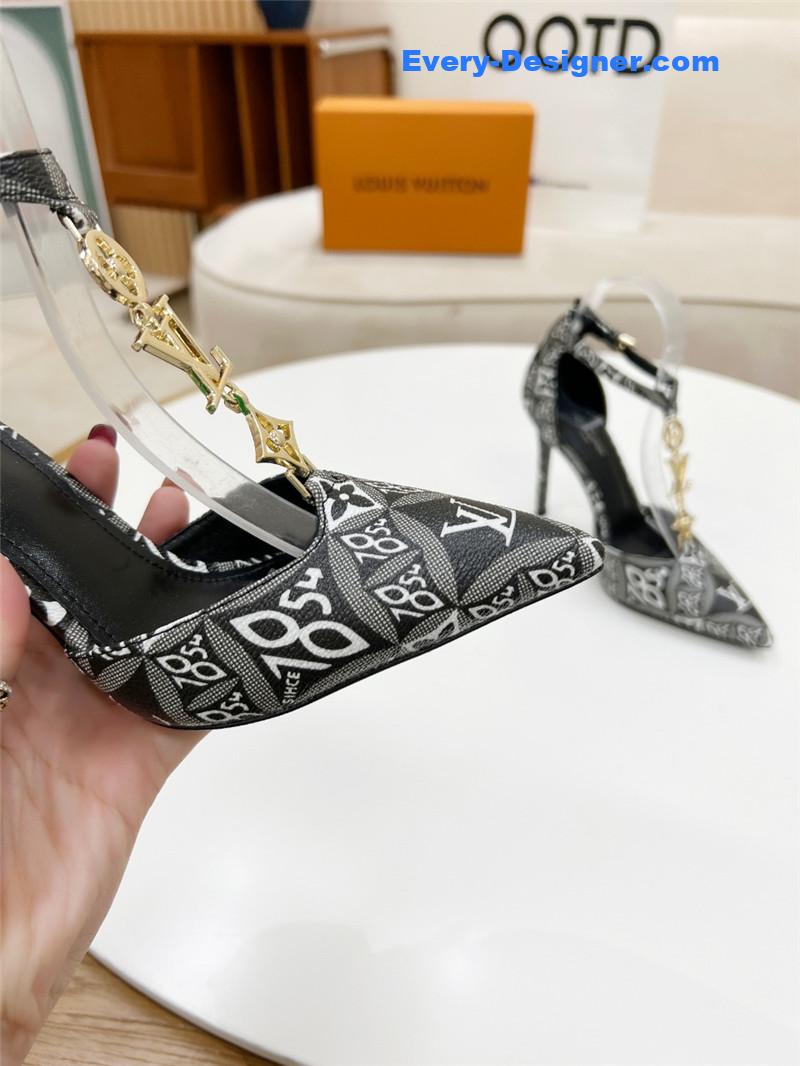 l0vis Vvtt0n lv metal chain high heels