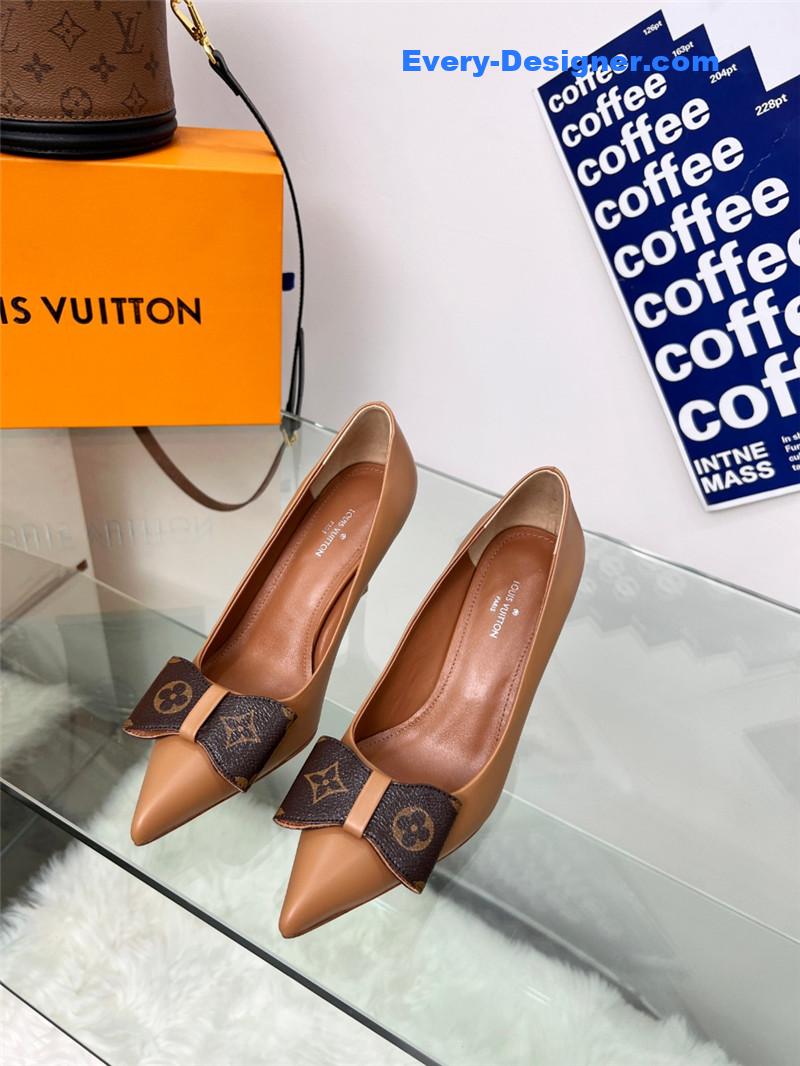 l0vis Vvtt0n lv bow high heels