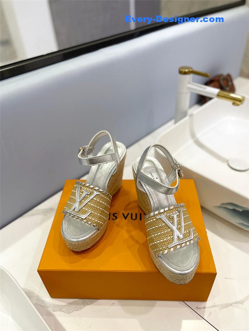 l0vis Vvtt0n lv latest catwalk platform sandals