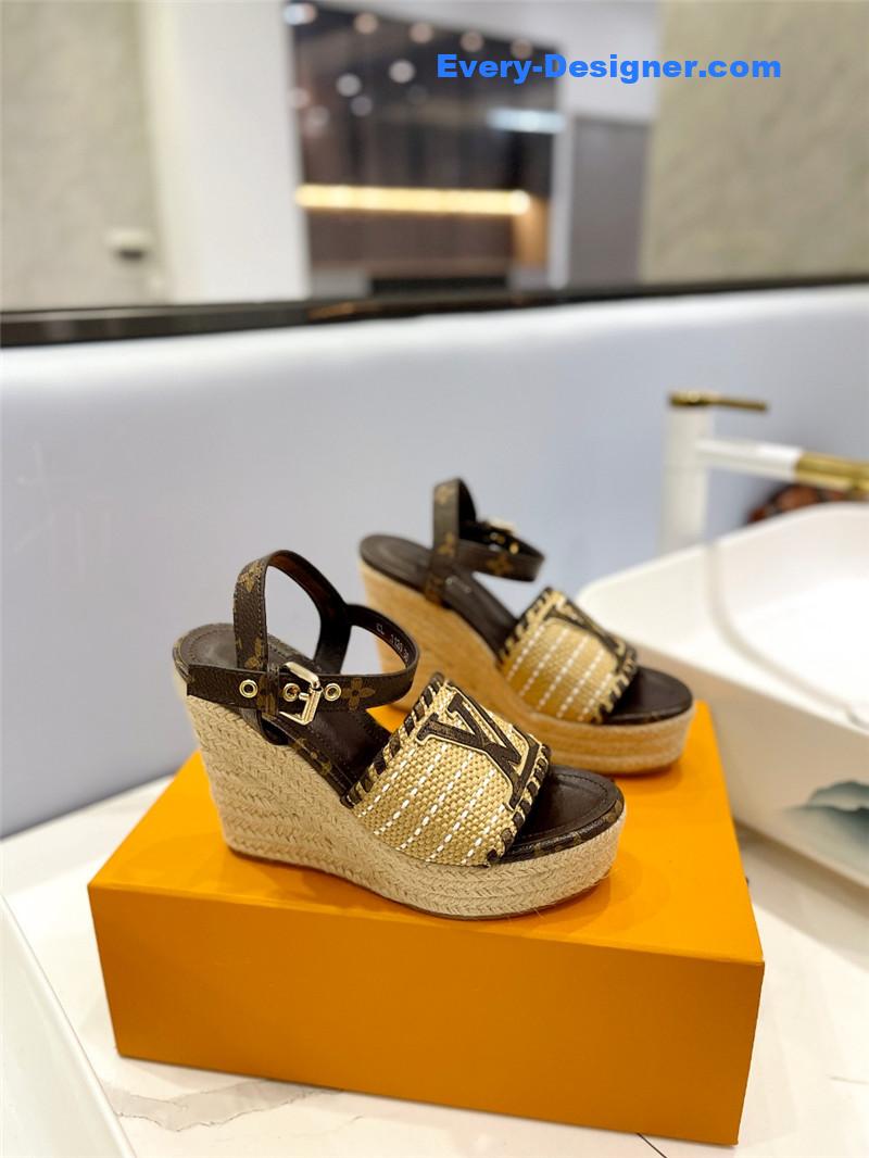 l0vis Vvtt0n lv latest catwalk platform sandals