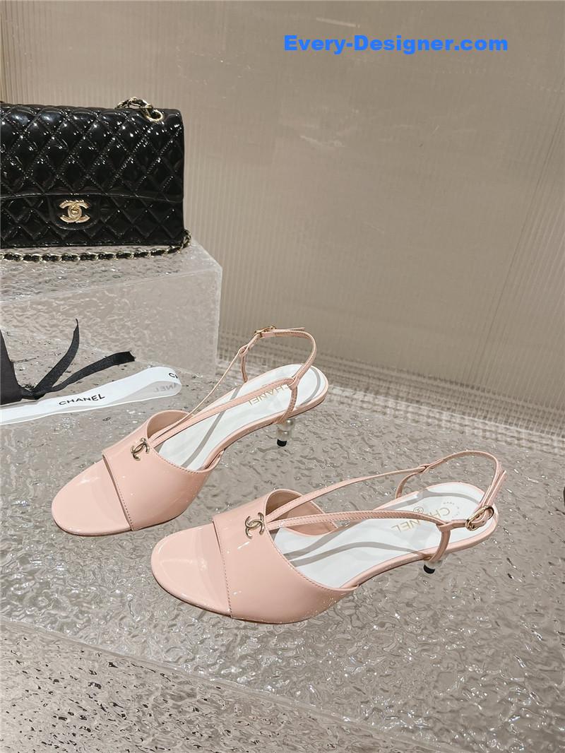 CC explosion models large logo sandals