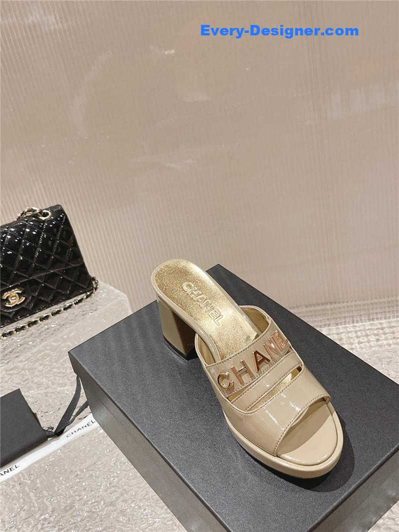 CC platform high heel slippers