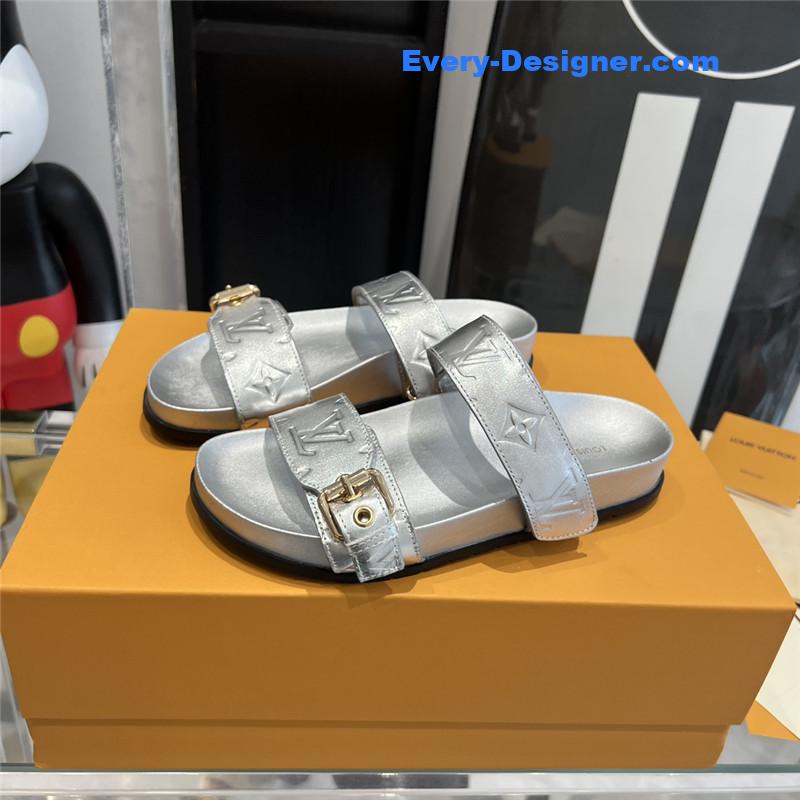 l0vis Vvtt0n lv spring summer beach slippers