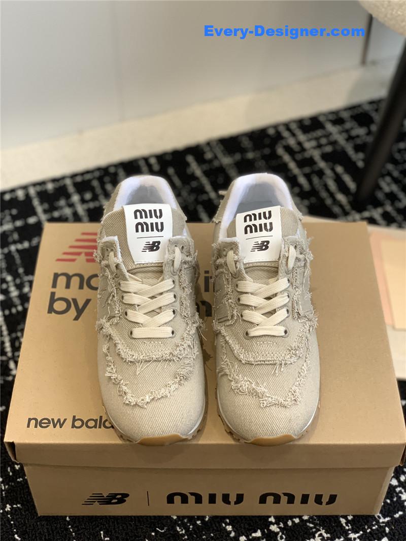 M1um1u retro rough grain upper stitching casual shoes