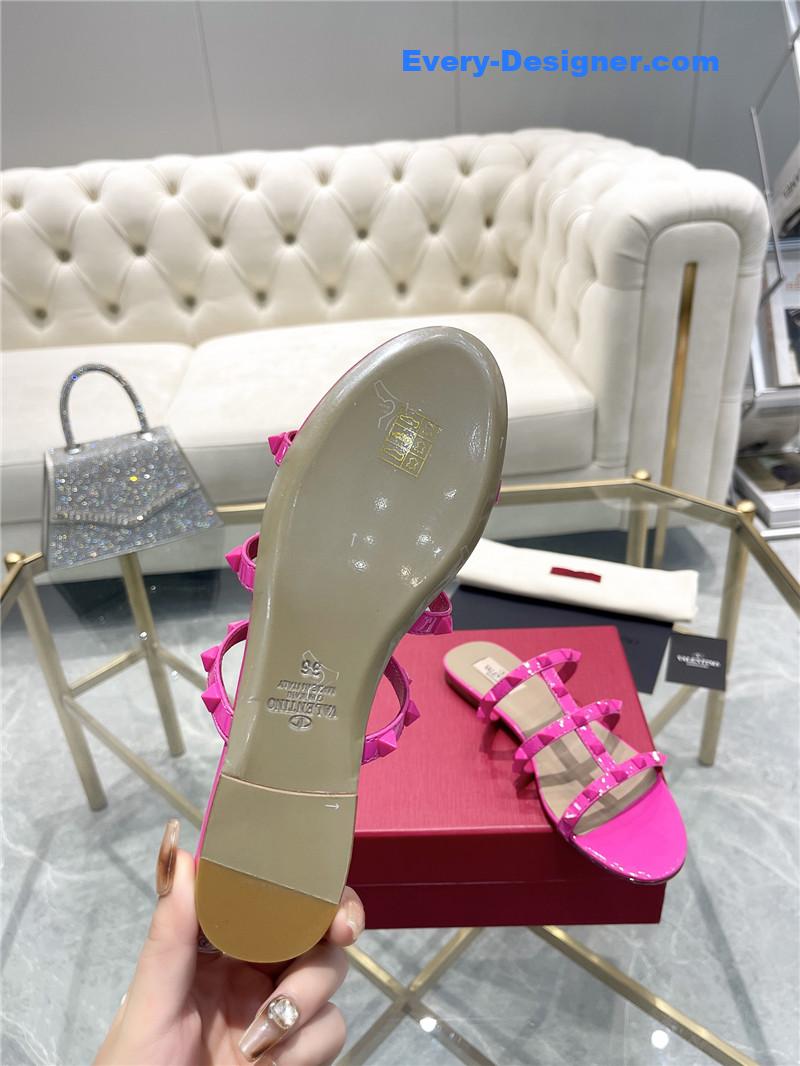 Va1e*ntin0 classic studded sandals