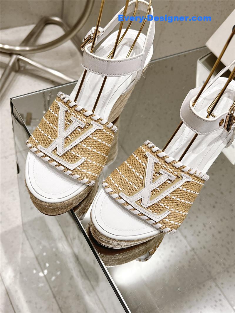 l0vis Vvtt0n lv straw platform sandals