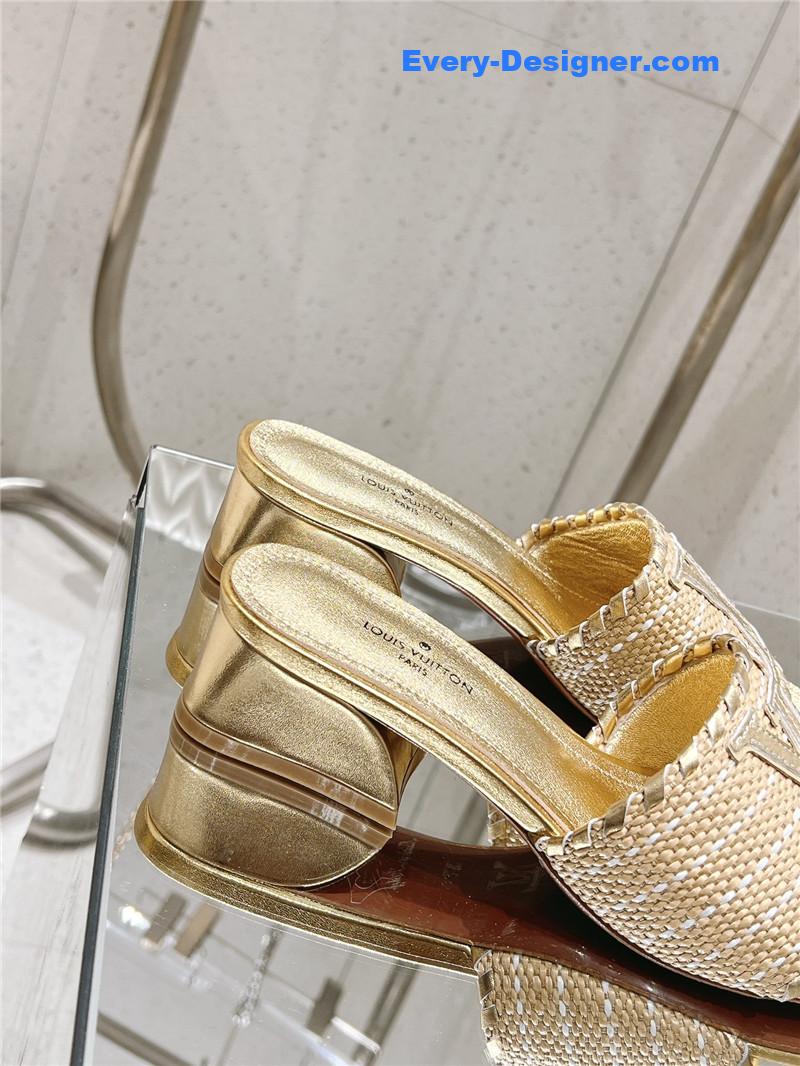 l0vis Vvtt0n lv straw sandals