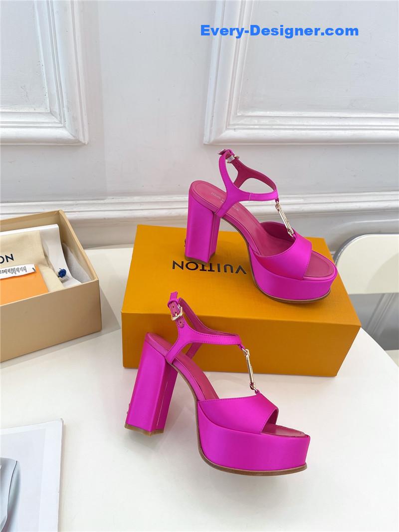 l0vis Vvtt0n lv explosive style platform high-heeled sandals