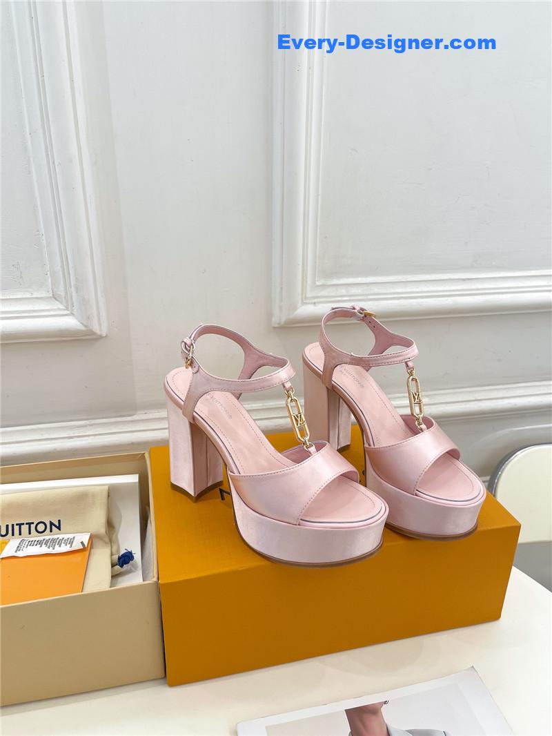l0vis Vvtt0n lv explosive style platform high-heeled sandals